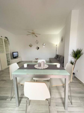 SPLENDID apartment near the BEACH in TORREMOLINOS